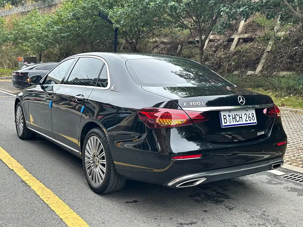 Mercedes-Benz E-Class Facelift E 300 L Luxury