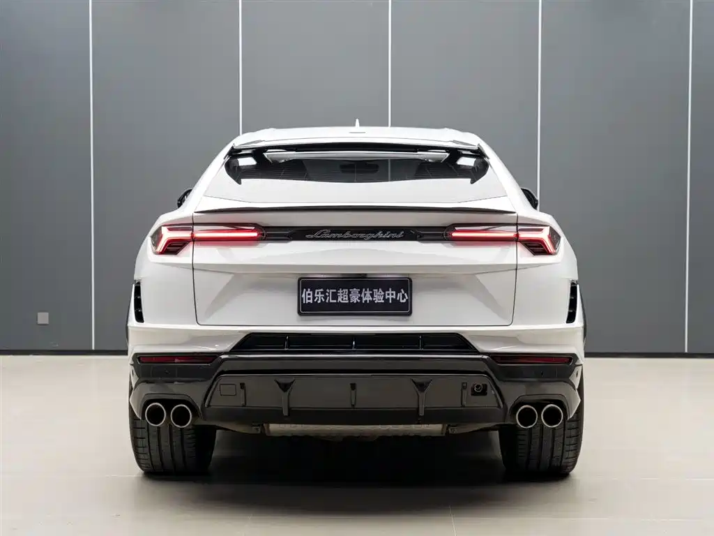 Urus 4.0 T V8 S
