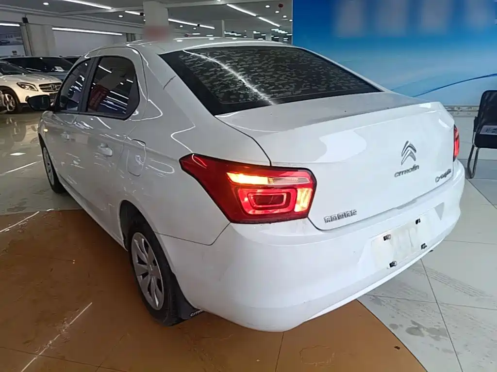 Elysee 1.6 L Auto Fashion