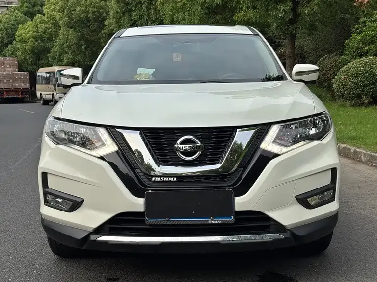 Nissan X-Trail 2.0 L CVT Comfort 2 WD