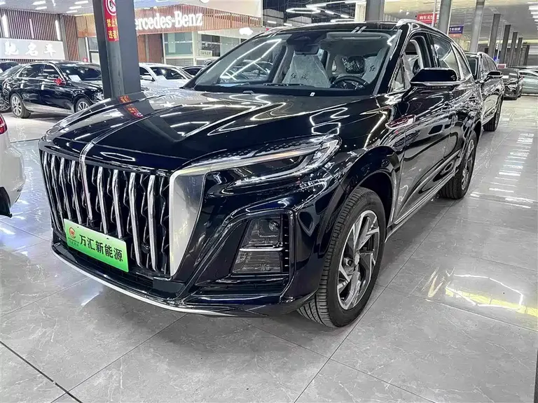 Hongqi HS3 PHEV 115 km Power Action