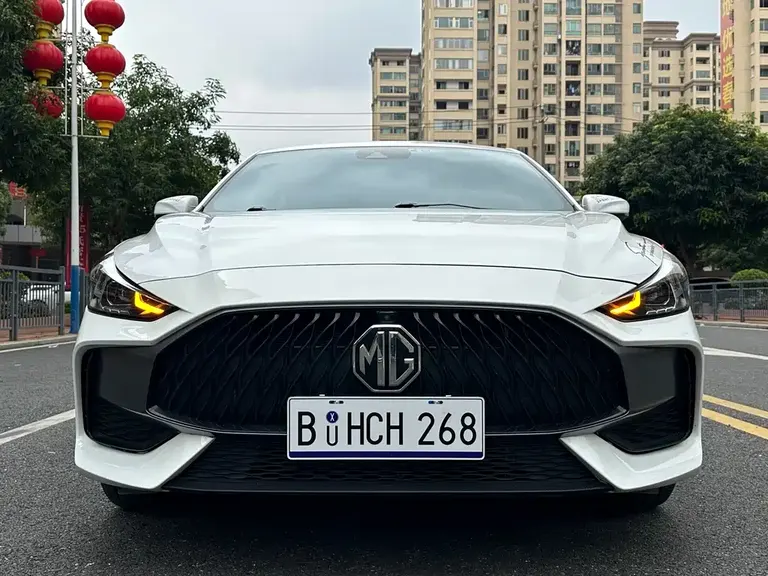 MG5 Facelift 300 TGI DCT Youth Luxury Flagship