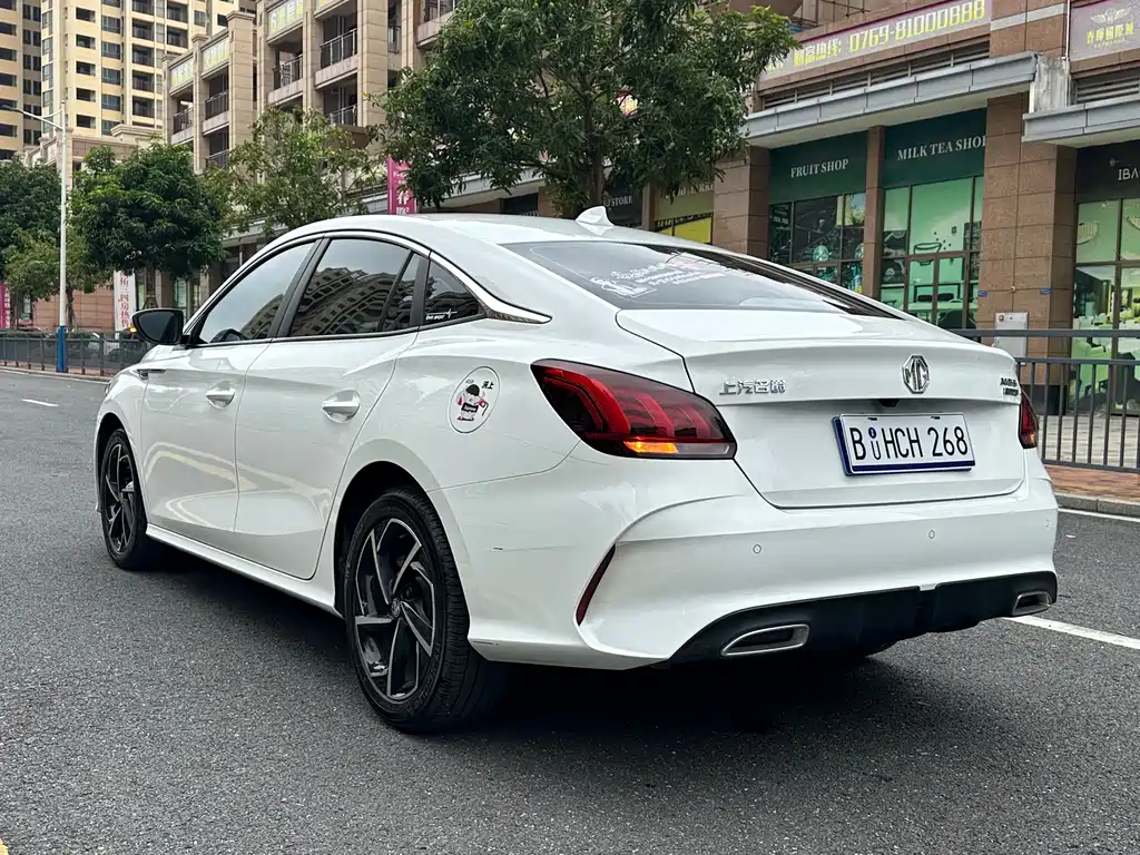 MG5 Facelift 300 TGI DCT Youth Luxury Flagship