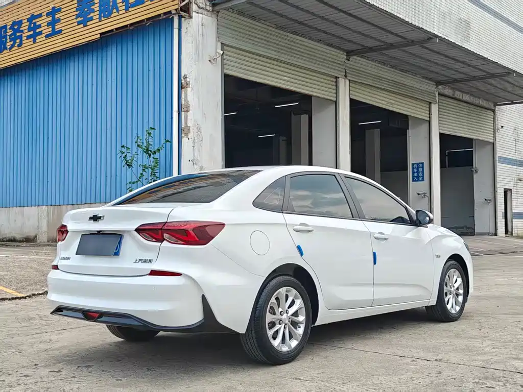 Monza 1.5 L DCT Joy