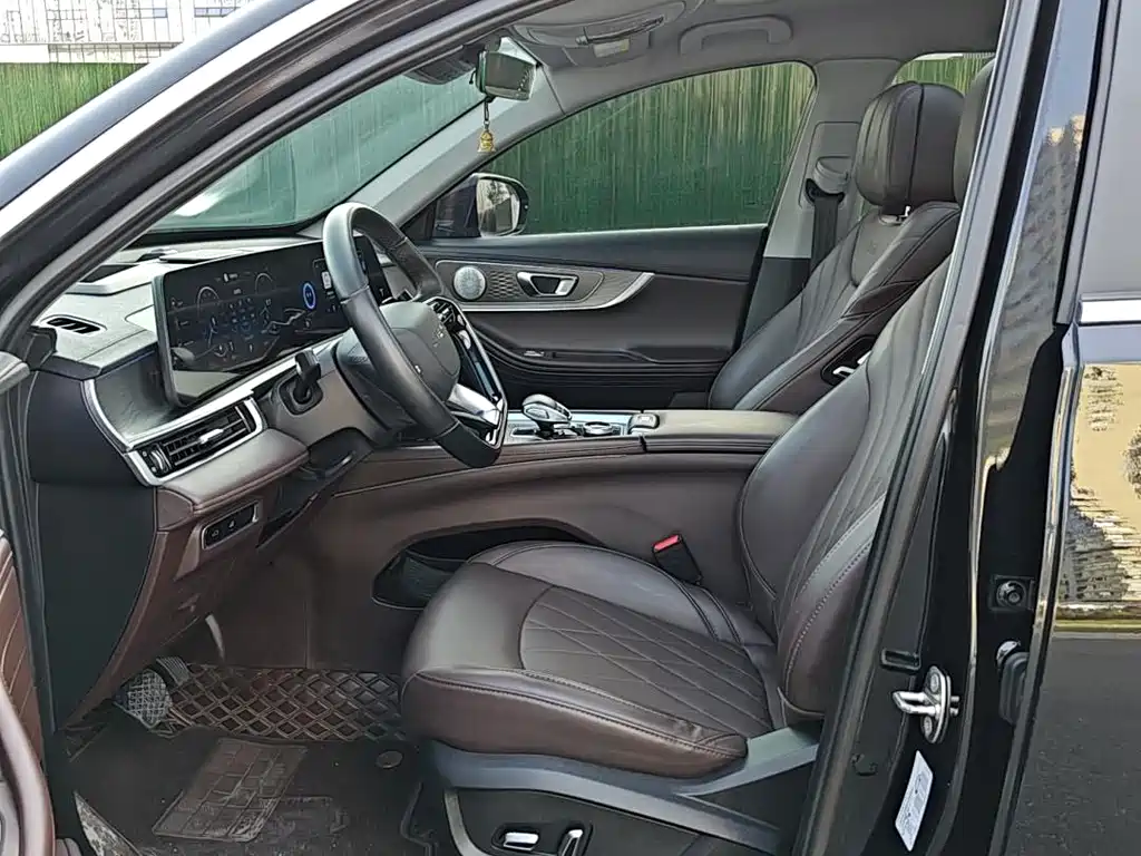 Tiggo 8 PRO 290 T 2 WD Ocean 5-seat