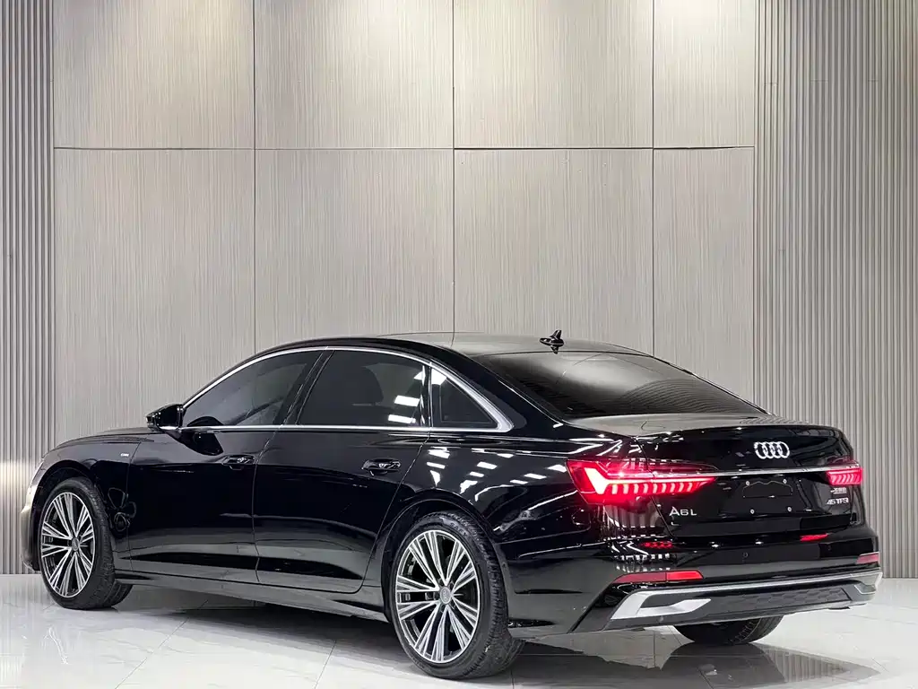 Audi A6 L 45 TFSI Select Dynamic