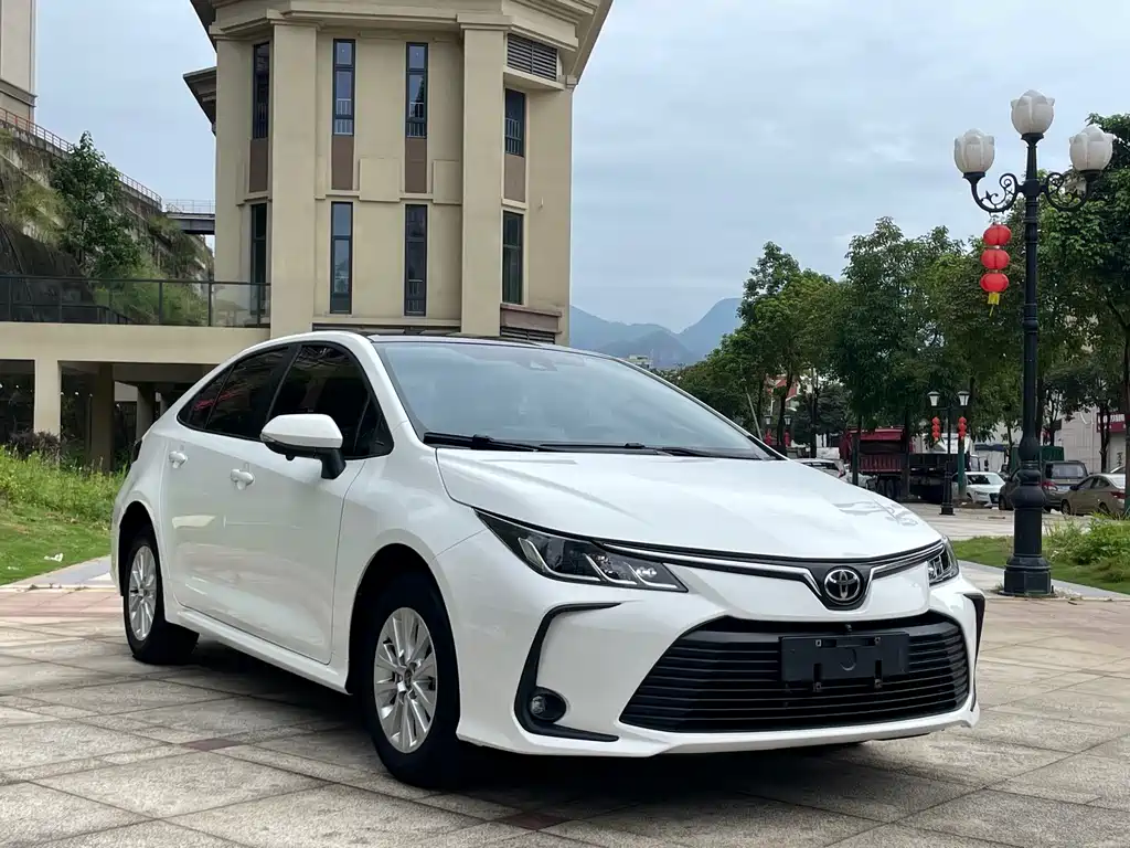 Corolla 1.2 T Pioneer