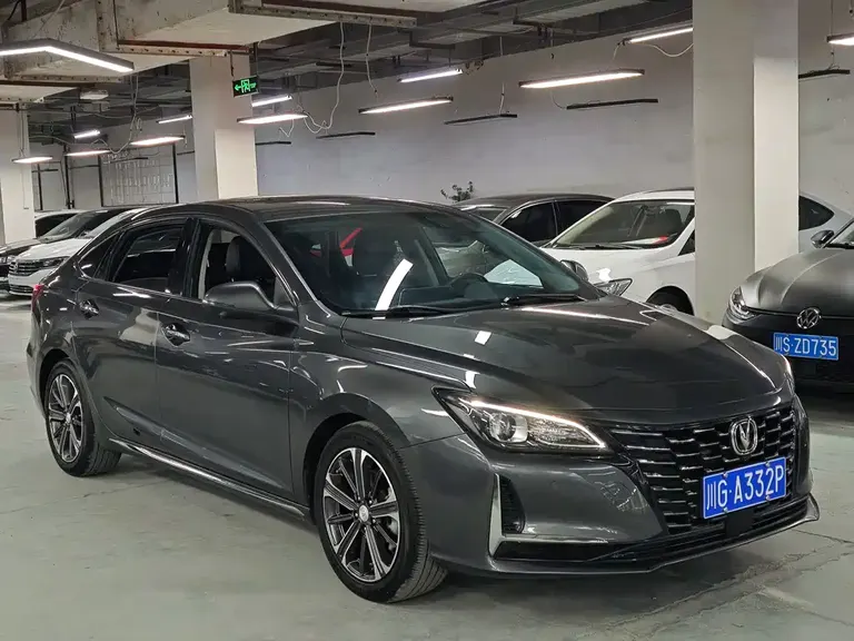 Changan Ruicheng CC Blue Whale 1.5 T DCT Luxury