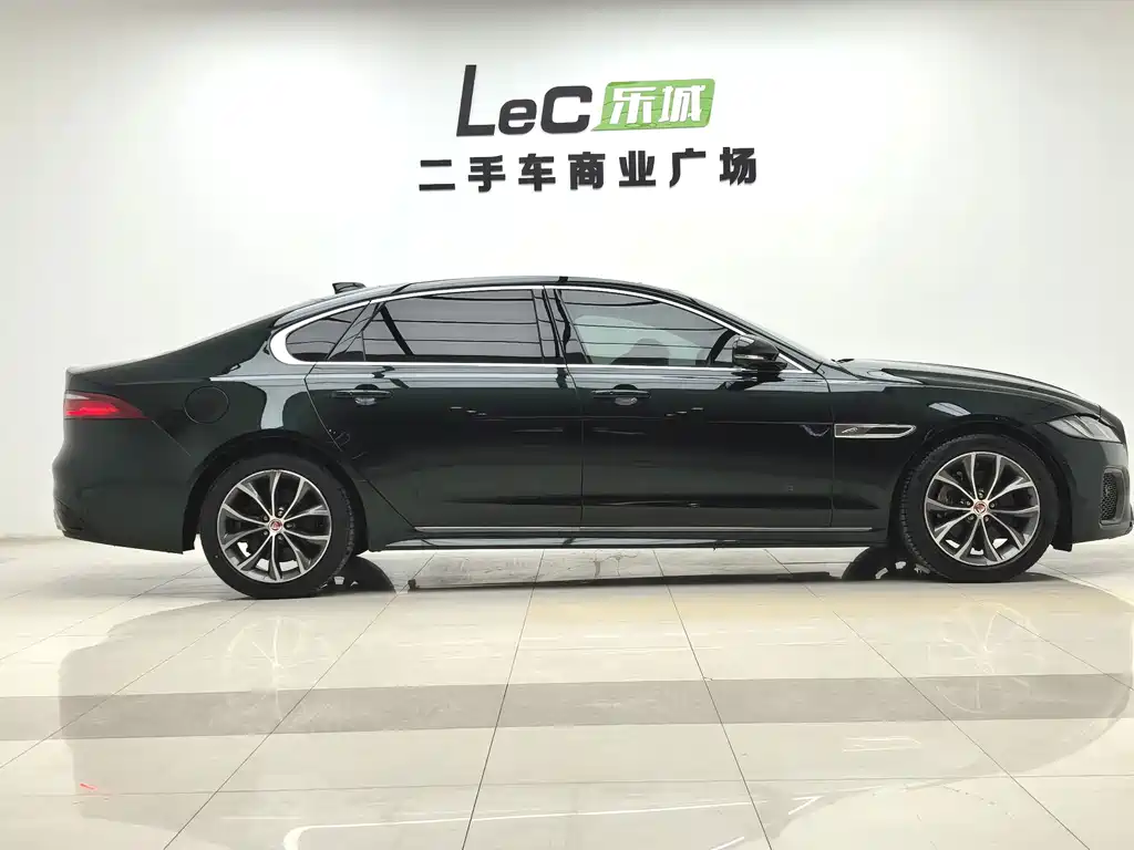 Jaguar XFL XFL 2.0 T P250 2 WD Elite Sport