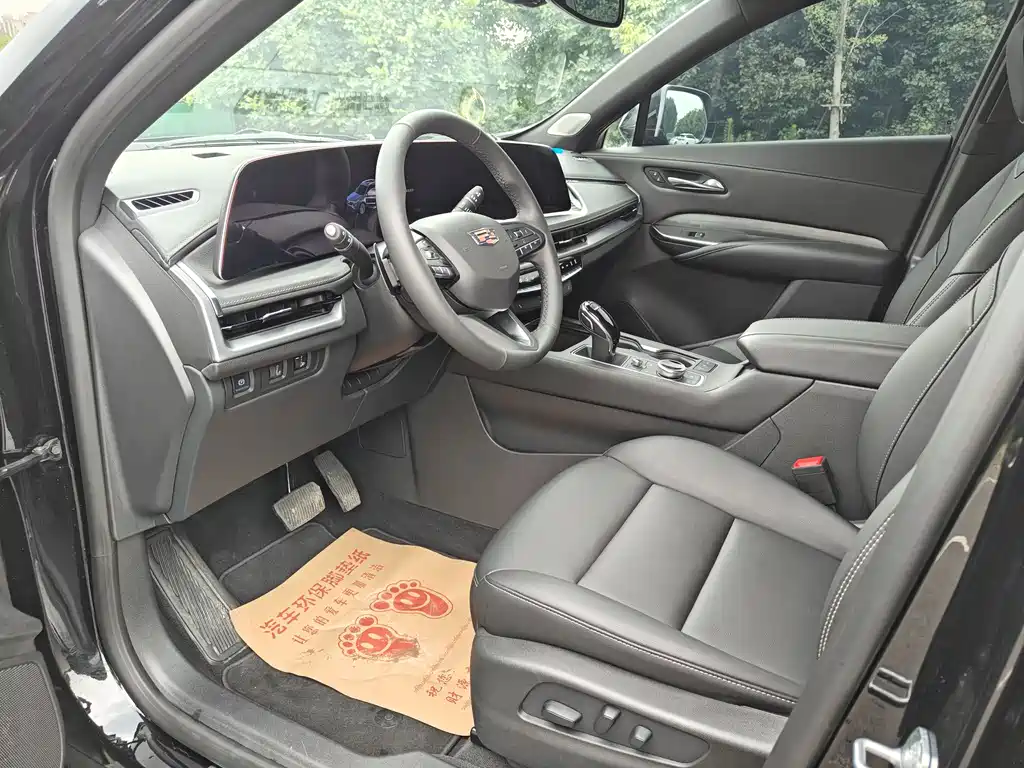 Cadillac XT4 28 T 2 WD Luxury