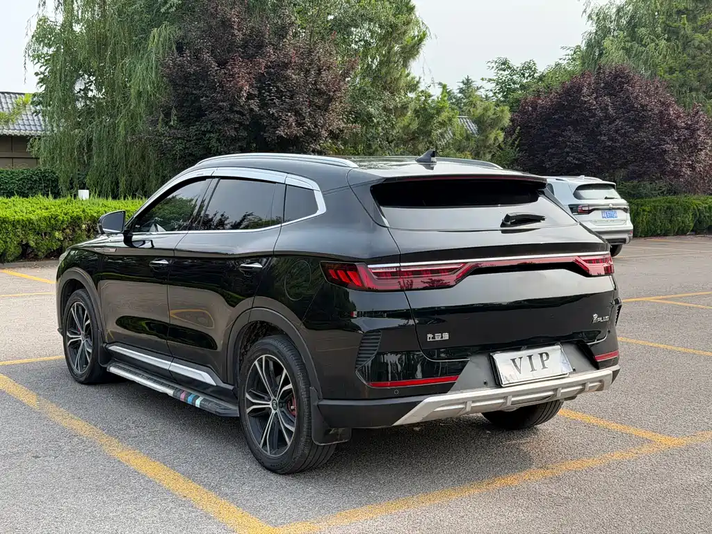 Song PLUS 1.5 T Auto Flagship
