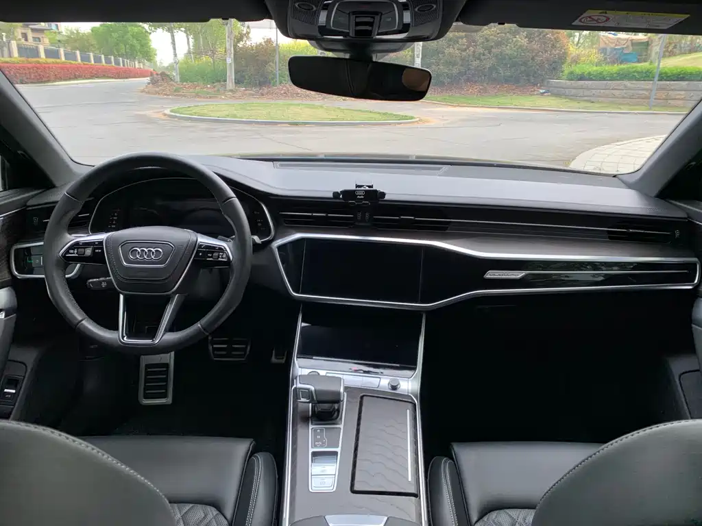 Audi A6 L 45 TFSI quattro Select Dynamic