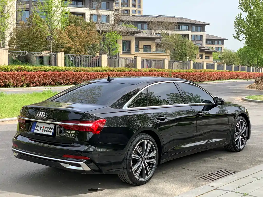 Audi A6 L 45 TFSI quattro Select Dynamic
