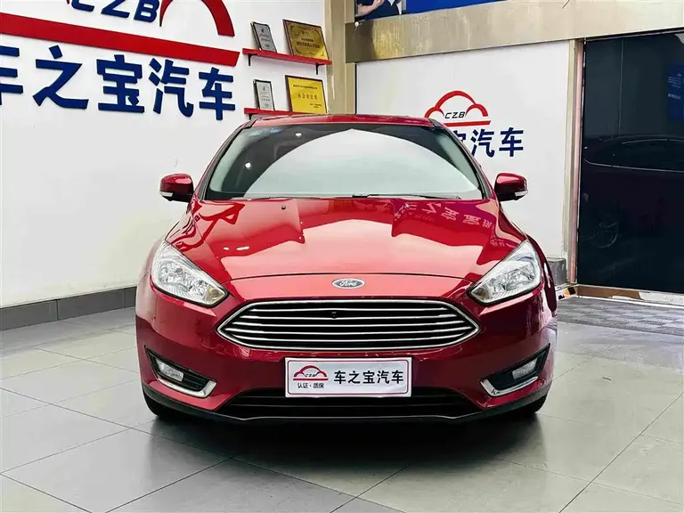 Ford Focus Sedan EcoBoost 180 Auto Elite