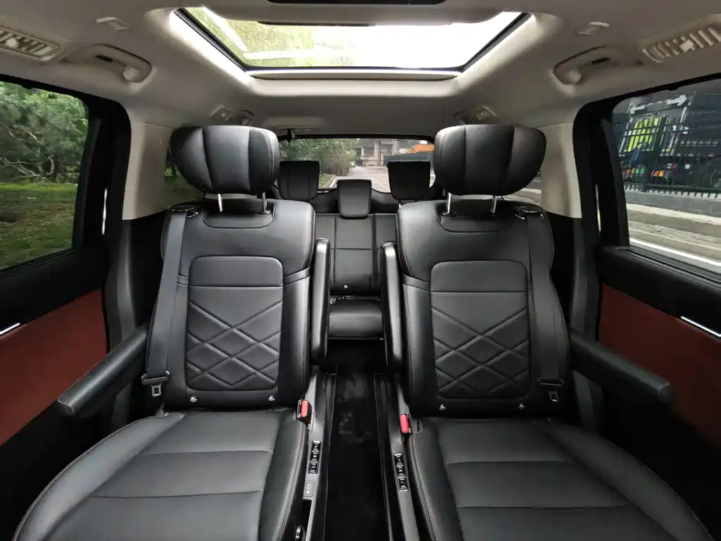 Trumpchi E8 NEV 传祺E8 PHEV 2024款 150 km 龙腾星夜+