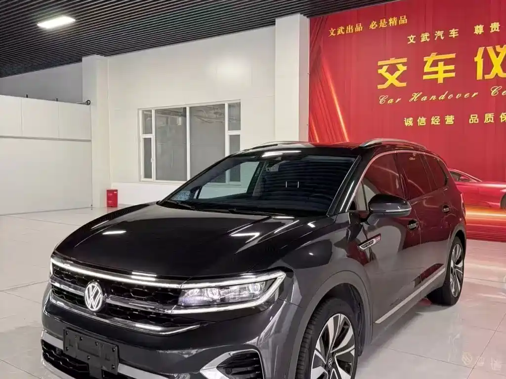 Talagon 380 TSI 4 WD Flagship Victory Realm 7-seat
