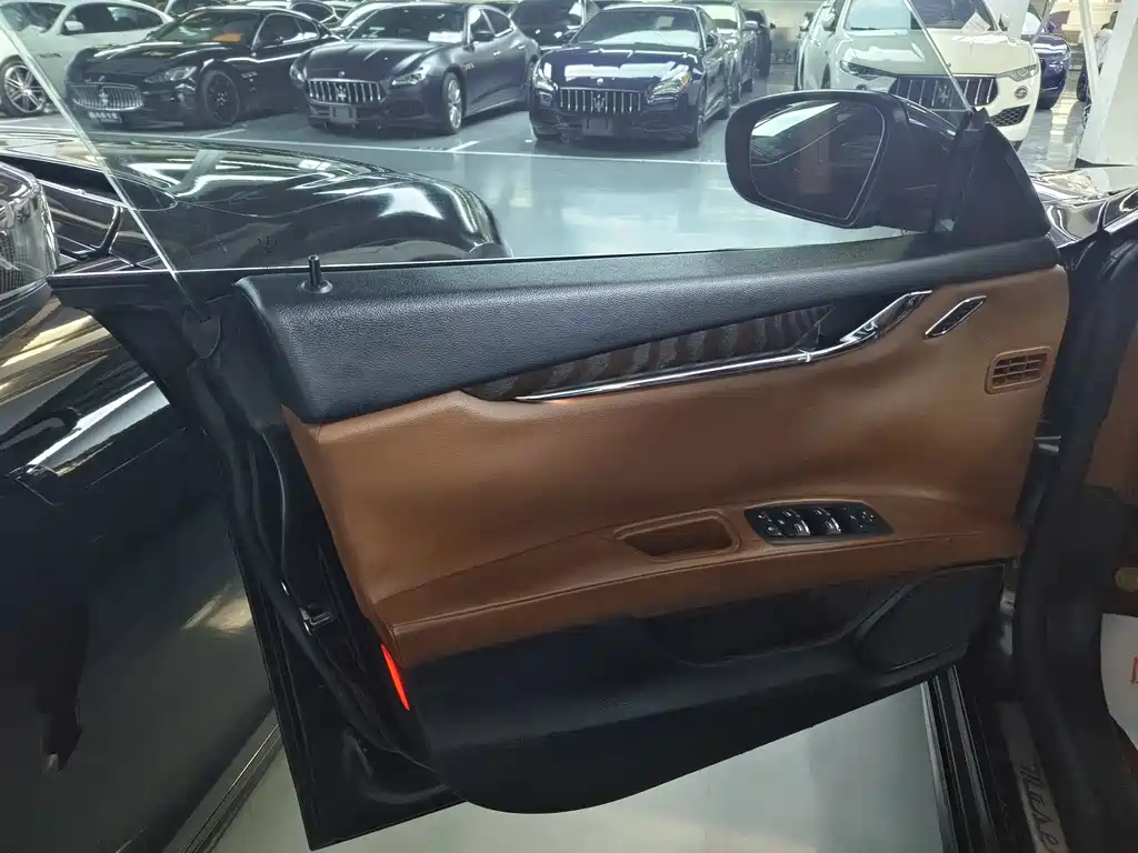 Quattroporte 3.0 T Luxury