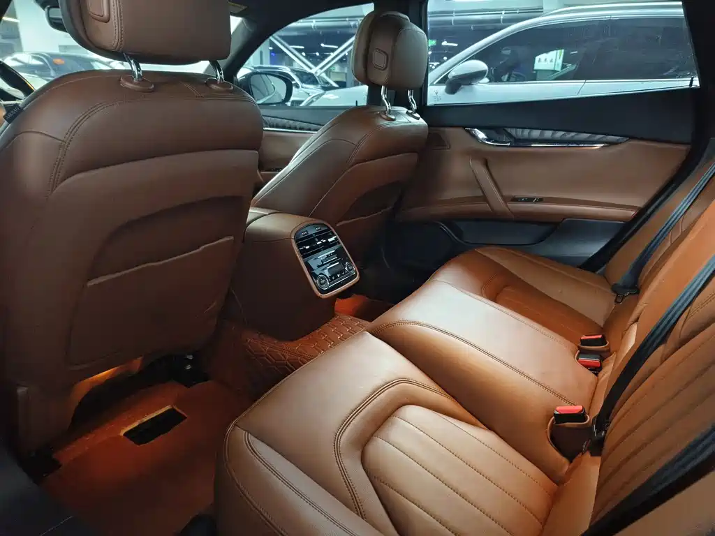 Quattroporte 3.0 T Luxury