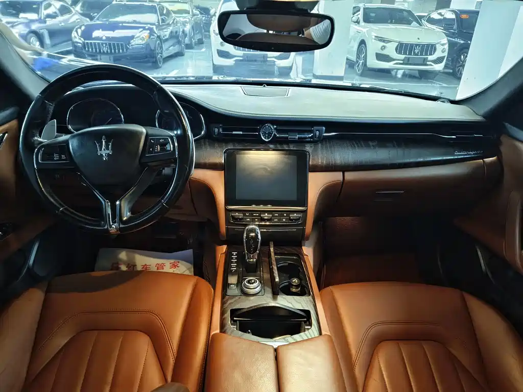 Quattroporte 3.0 T Luxury