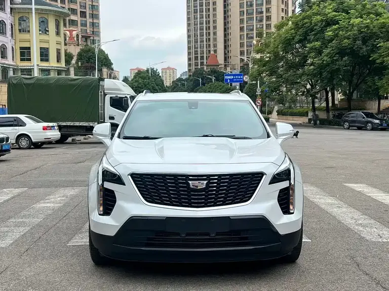 Cadillac XT4 28 T 2 WD Tech