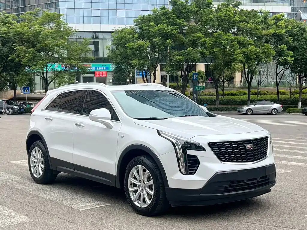 Cadillac XT4 28 T 2 WD Tech