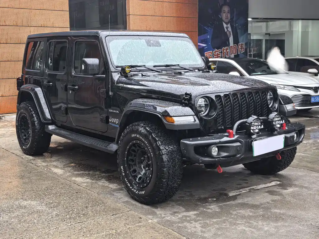 Wrangler NEV 4-door 2.0 T 4 xe Sahara Advance