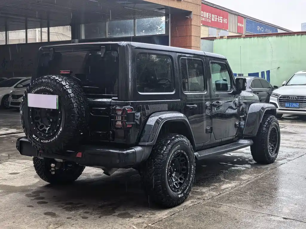 Wrangler NEV 4-door 2.0 T 4 xe Sahara Advance
