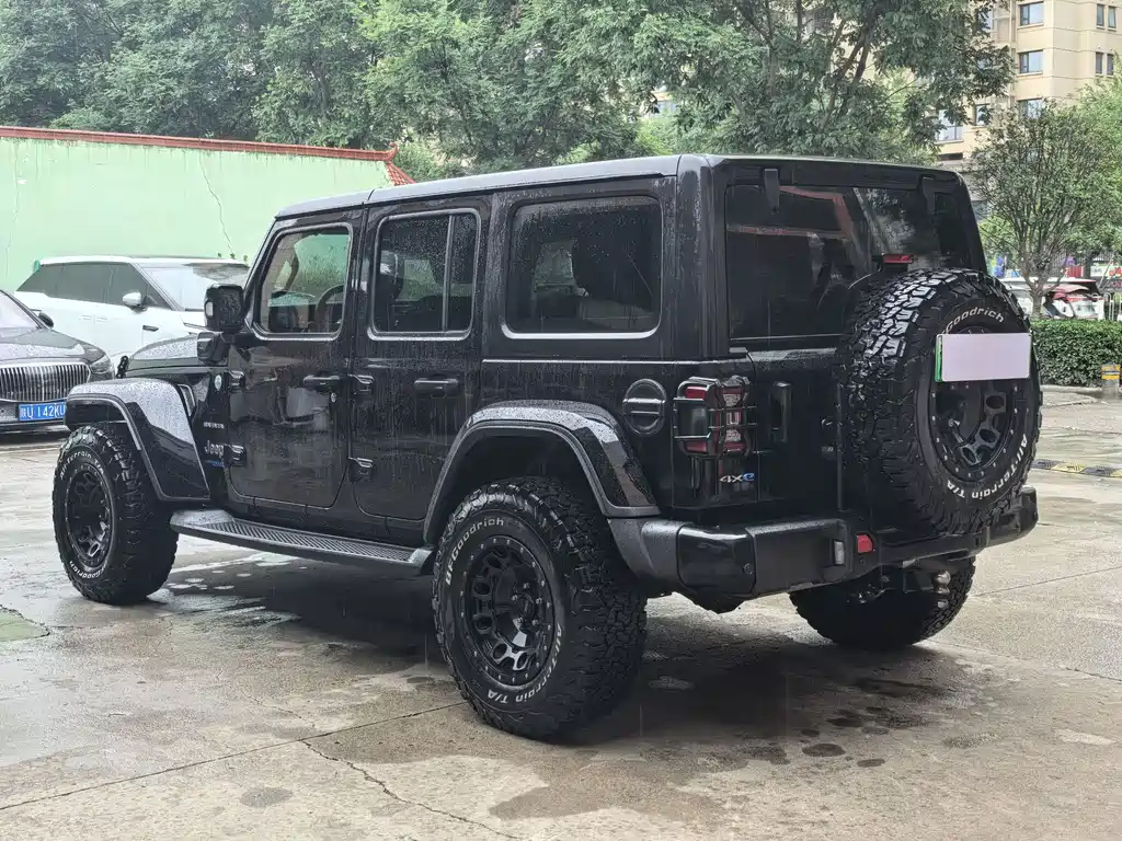 Wrangler NEV 4-door 2.0 T 4 xe Sahara Advance