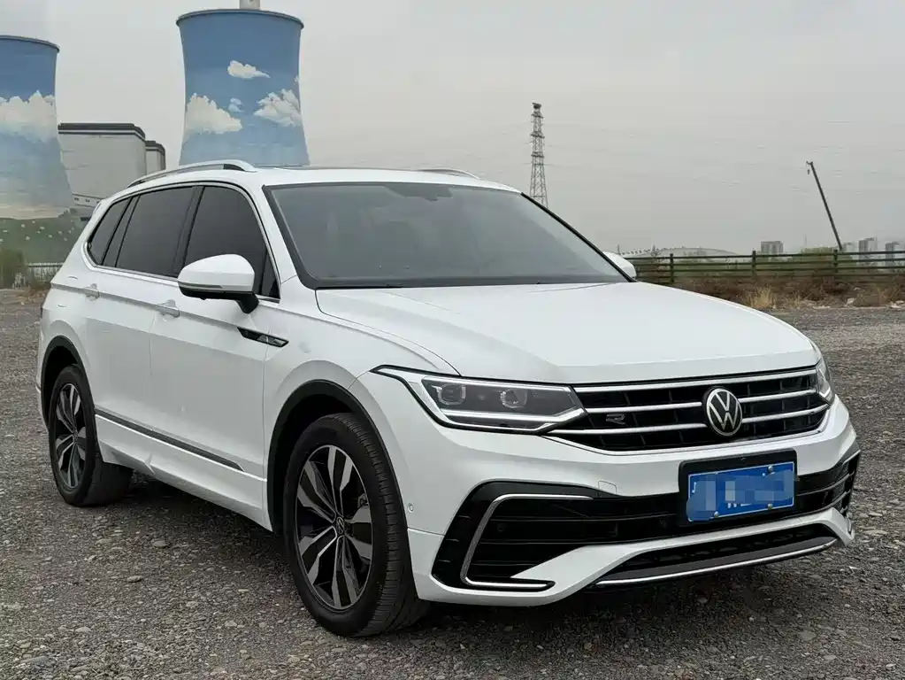Tiguan L 330 TSI Auto 2 WD R-Line Premium