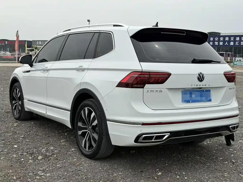 Tiguan L 330 TSI Auto 2 WD R-Line Premium