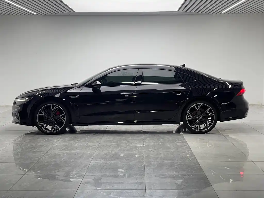 Audi A7 L 45 TFSI quattro Black Warrior