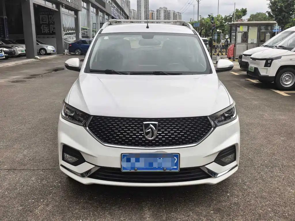 Baojun 360 1.5 L CVT Elite CN-VI