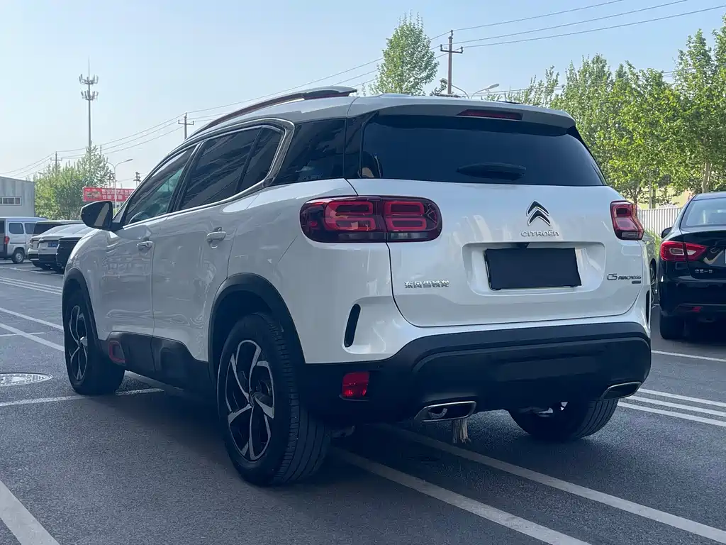C5 Aircross 380 THP Luxury