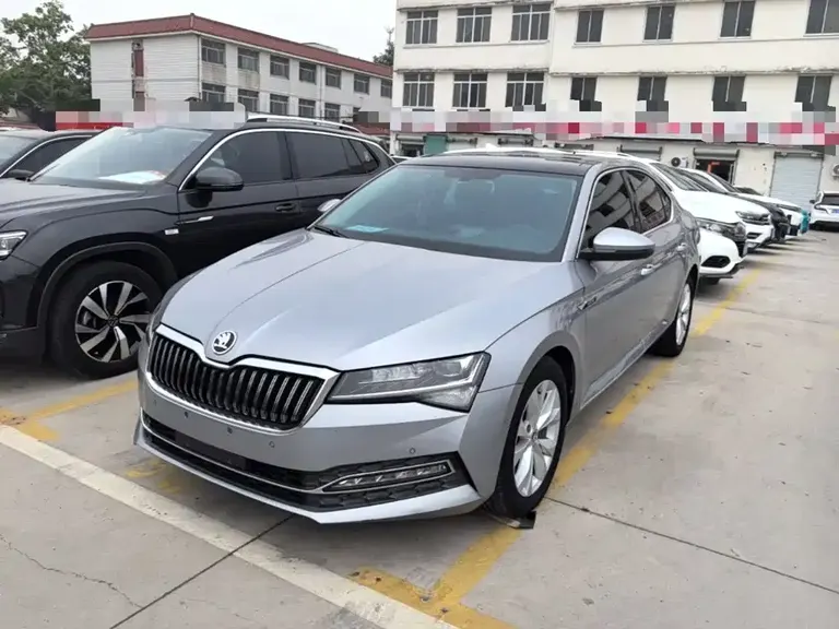 Skoda Superb Facelift TSI330 DSG Comfort