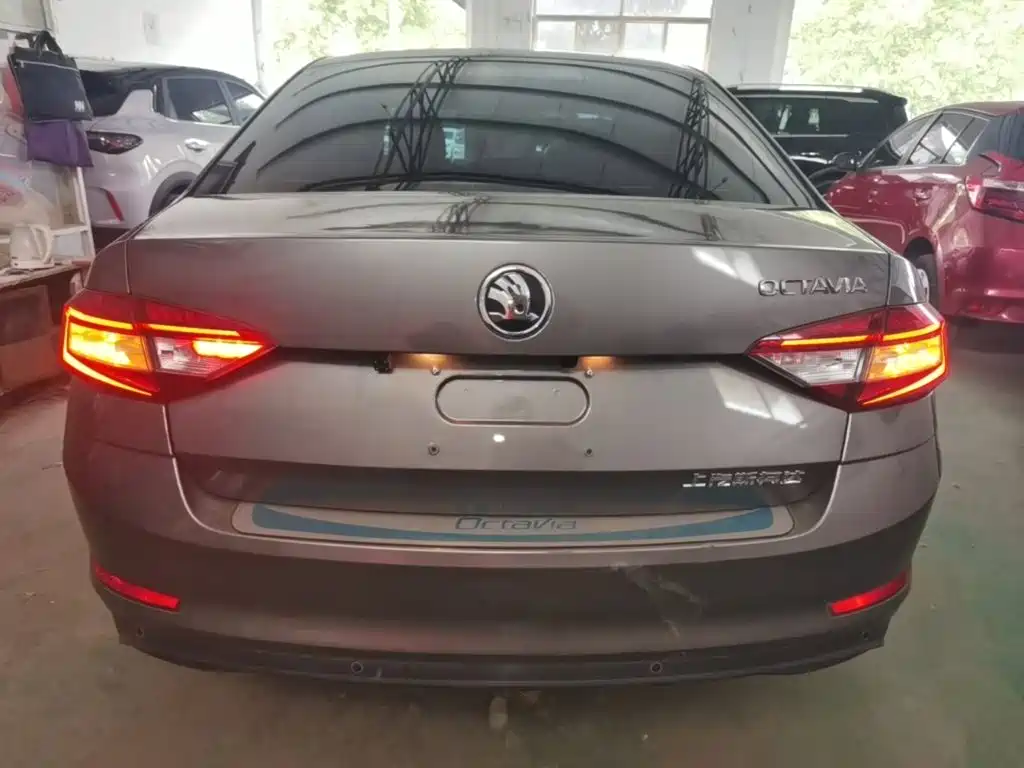 Octavia TSI230 DSG Comfort