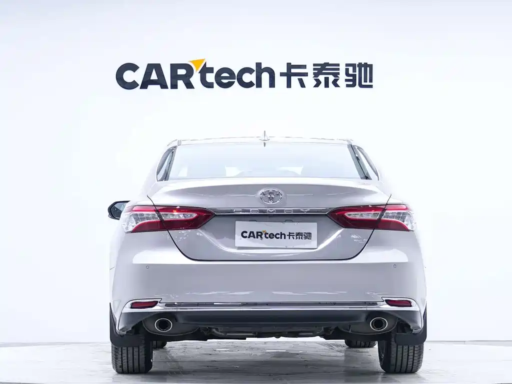 Camry 2.0 G Luxury