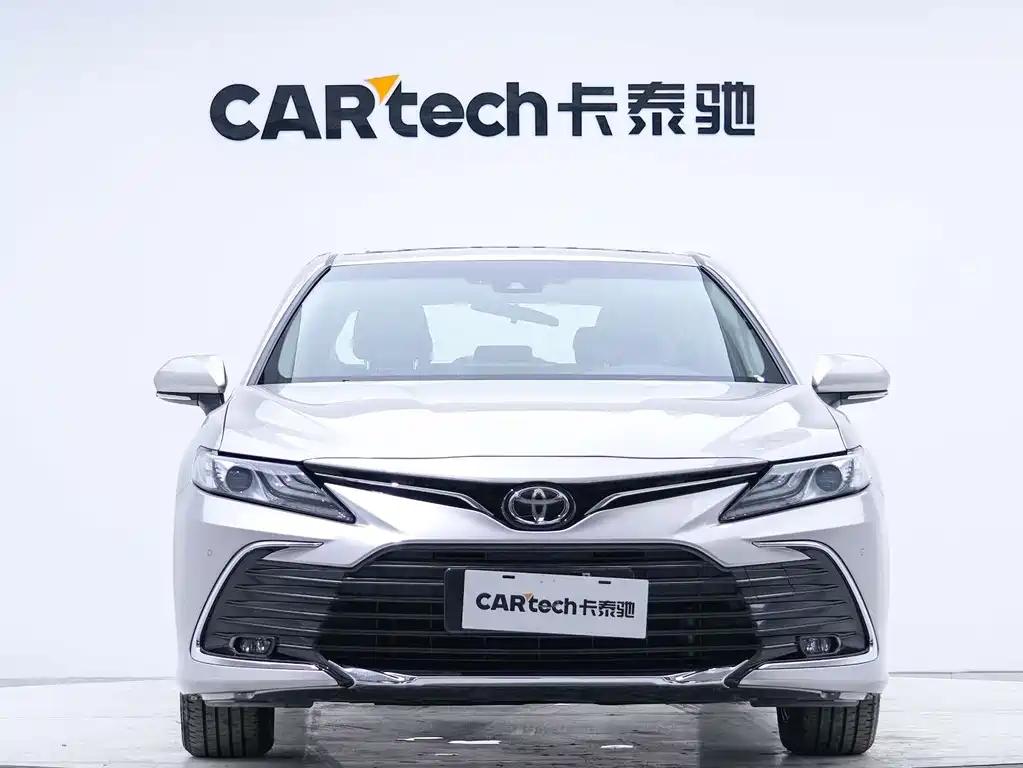 Camry 2.0 G Luxury