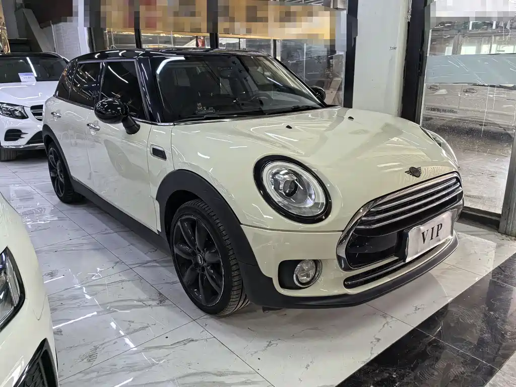 MINI CLUBMAN Facelift 1.5 T COOPER Connoisseur