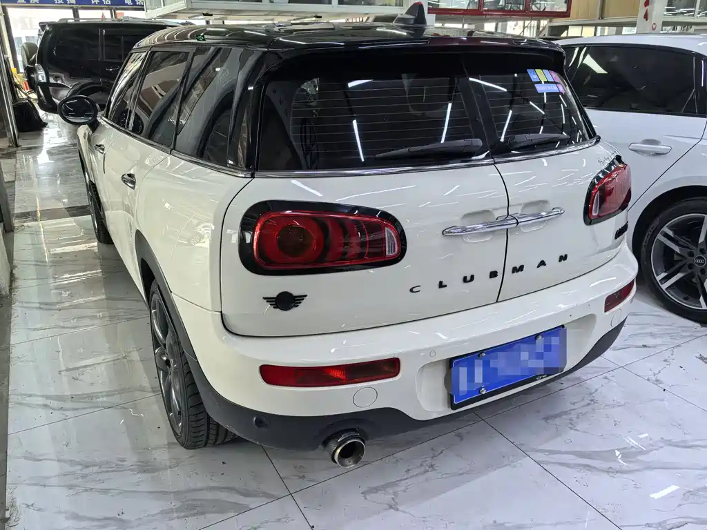 MINI CLUBMAN Facelift 1.5 T COOPER Connoisseur