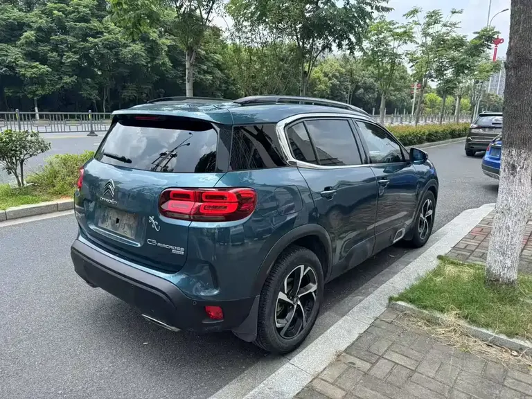 Citroën C5 Aircross 380 THP Luxury