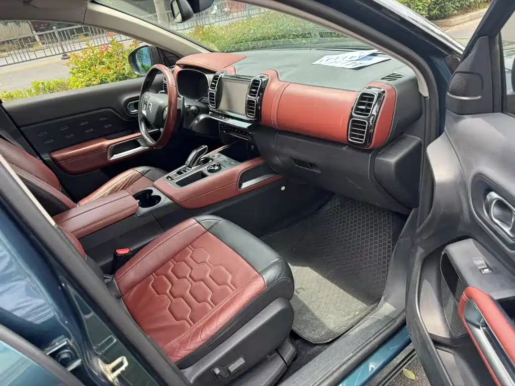 C5 Aircross 380 THP Luxury