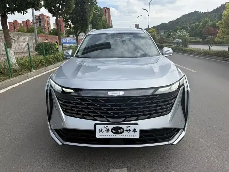 Geely Boyue L 1.5 TD DCT Distinguished