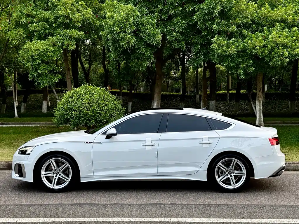 Audi A5 (Import) Sportback 40 TFSI quattro Luxury Dynamic
