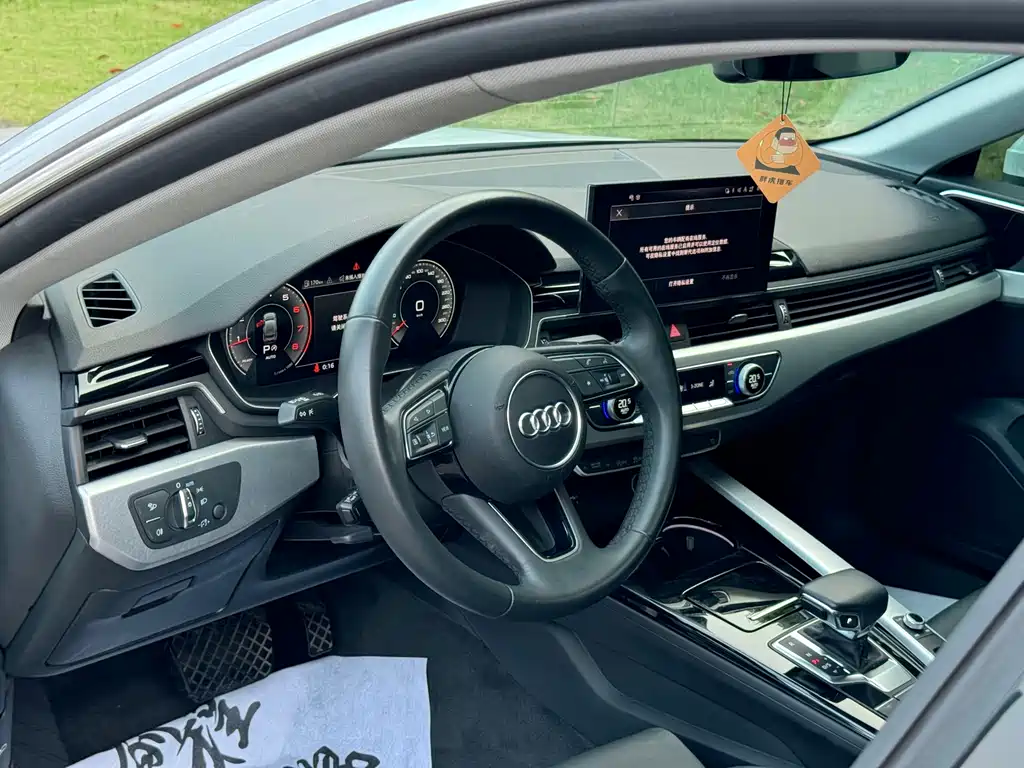 Audi A5 (Import) Sportback 40 TFSI quattro Luxury Dynamic