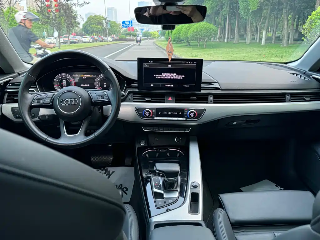 Audi A5 (Import) Sportback 40 TFSI quattro Luxury Dynamic
