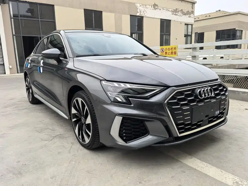 Audi A3 Facelift A3 L Limousine 35 TFSI Fashion Sport