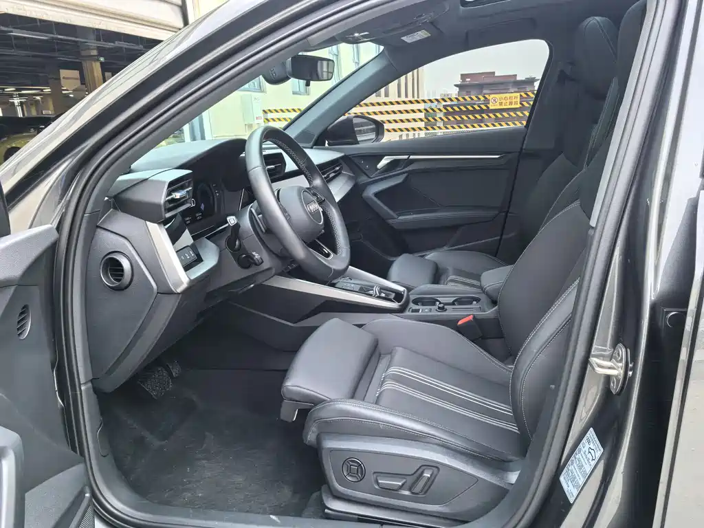 Audi A3 Facelift A3 L Limousine 35 TFSI Fashion Sport