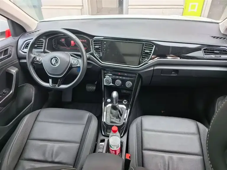 Volkswagen T-ROC 280 TSI DSG 2 WD Comfort Enjoyment PLUS