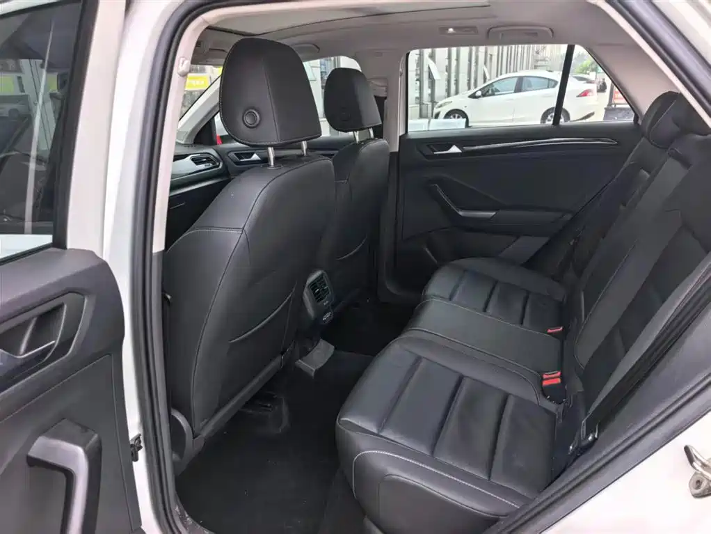 T-ROC 280 TSI DSG 2 WD Comfort Enjoyment PLUS