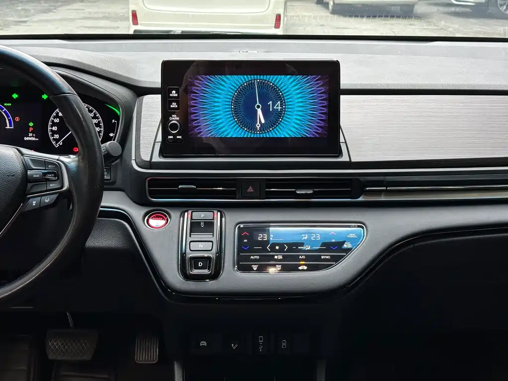 Elysion 2.0 L e:HEV Luxury Early Enjoyment